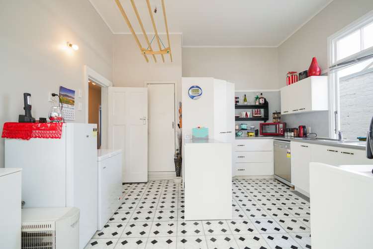 121 Pomona Street Strathern_16