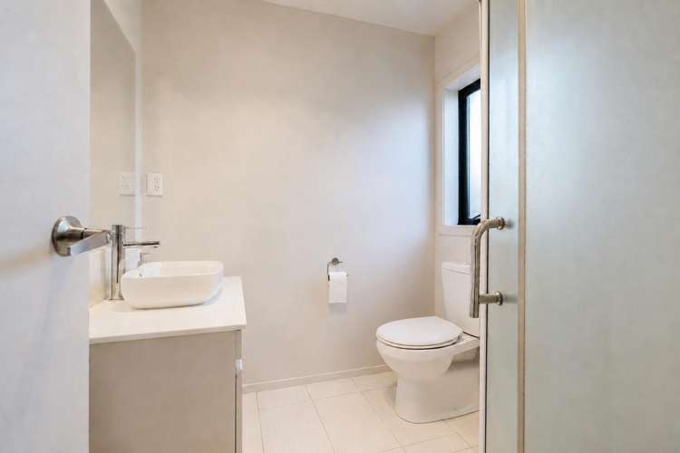 2 Southbrook Close Glenview_8