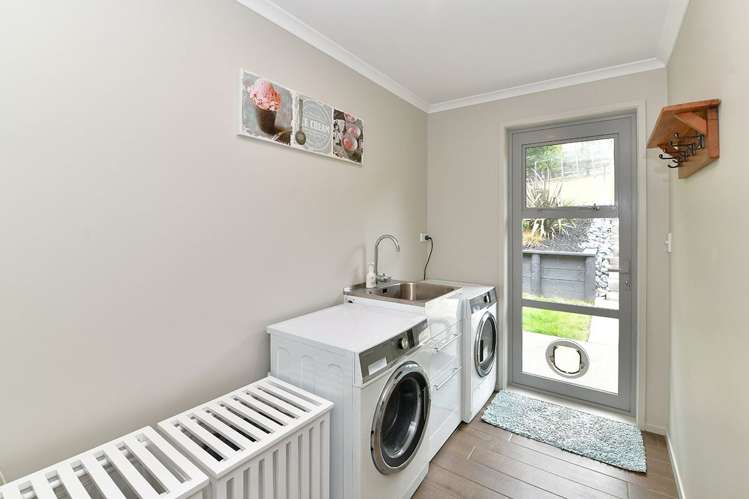 25 Hobbs Road Matakatia_25