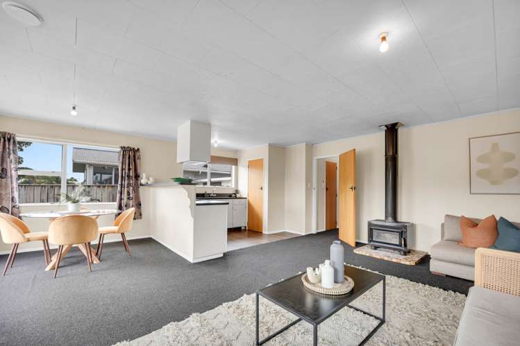 8a Windlesham Place Wakefield_13