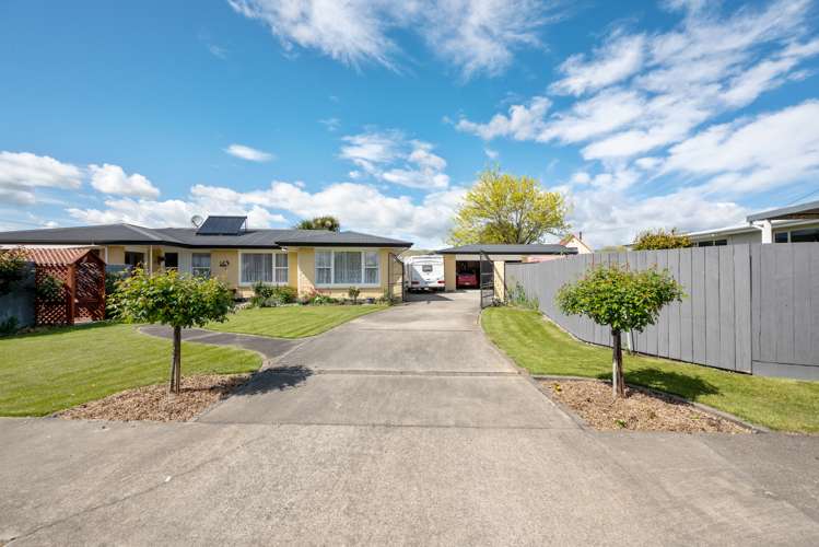 12 Riley Crescent Redwoodtown_32