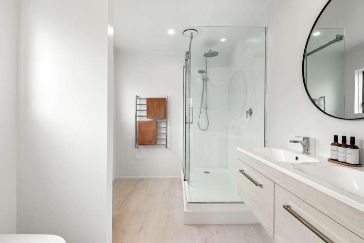 1/27 Knightsbridge Drive Forrest Hill_12