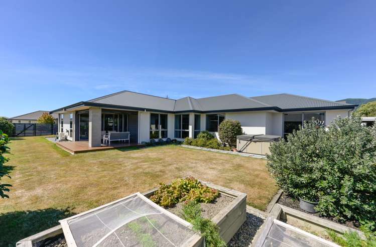 44 Curtis Street Stoke_19