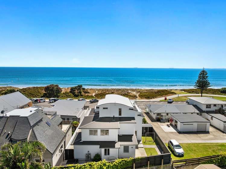 2/203 Marine Parade Mt Maunganui_30