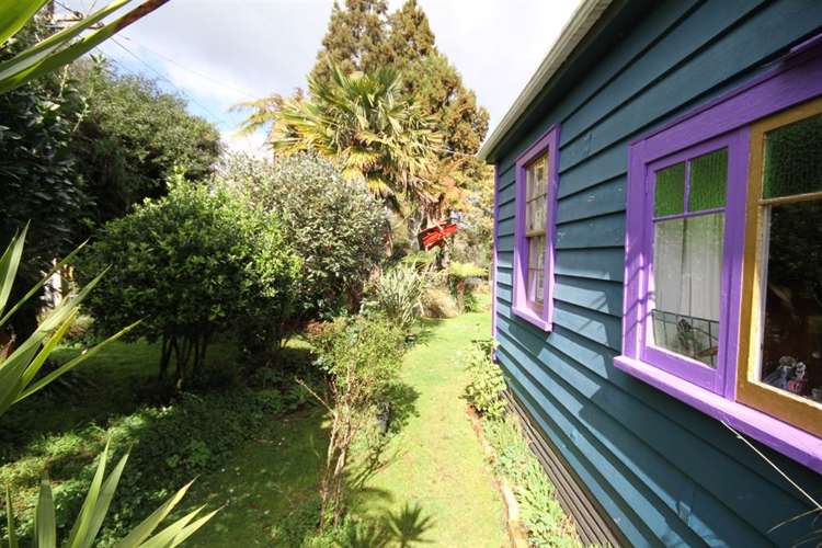 74 Victoria Street Waikino_19