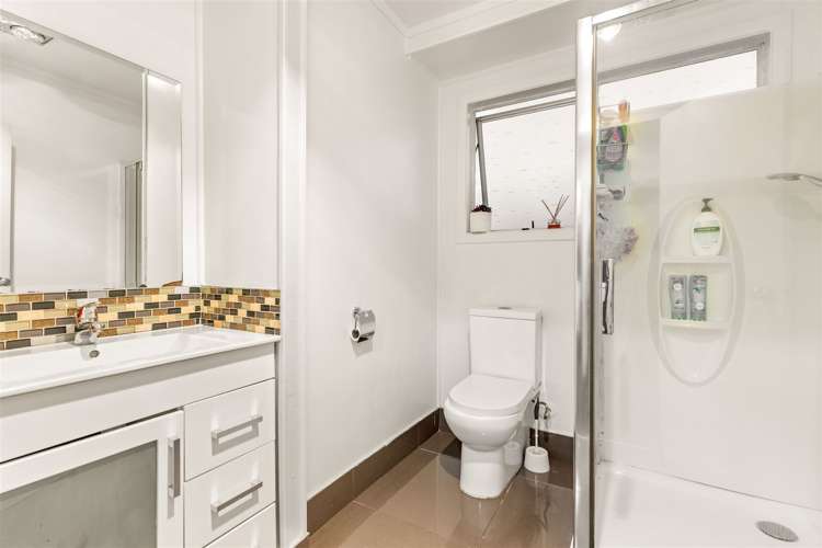 14 Kemp Road Massey_9