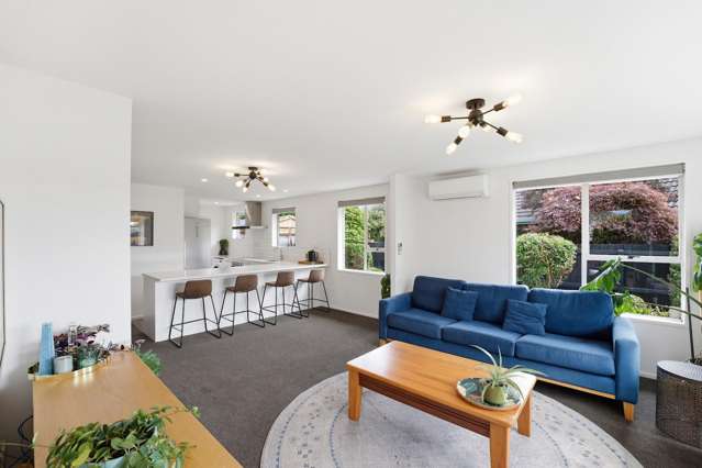 2/17b Prestons Road Redwood_1