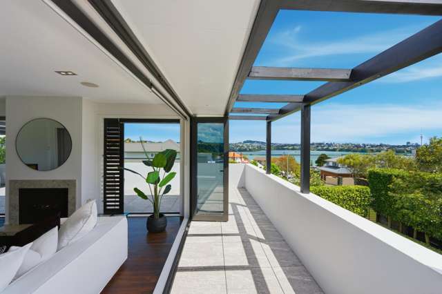 Modern family living with stunning views in Orakei