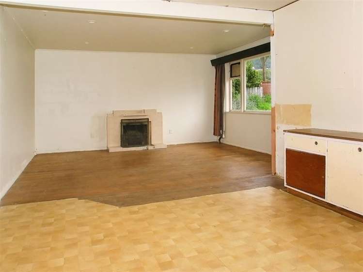 7 Massey Street Tawa_4