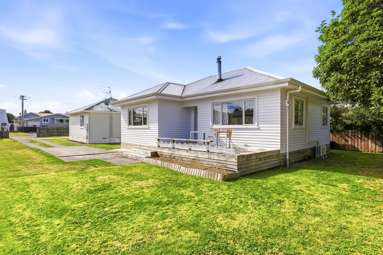 1&2/19 Rawhiti Street_2