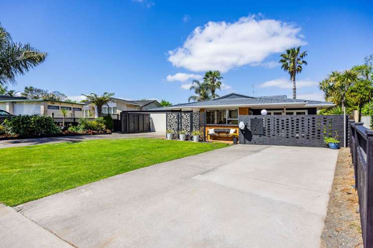 7 Tyrian Close Half Moon Bay_29