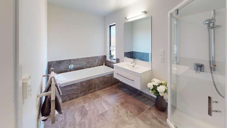 24 Macdonald Heights Feilding_13