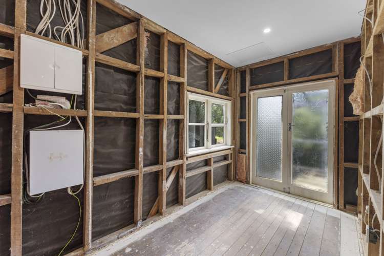 84 Wyndham Road Pinehaven_15