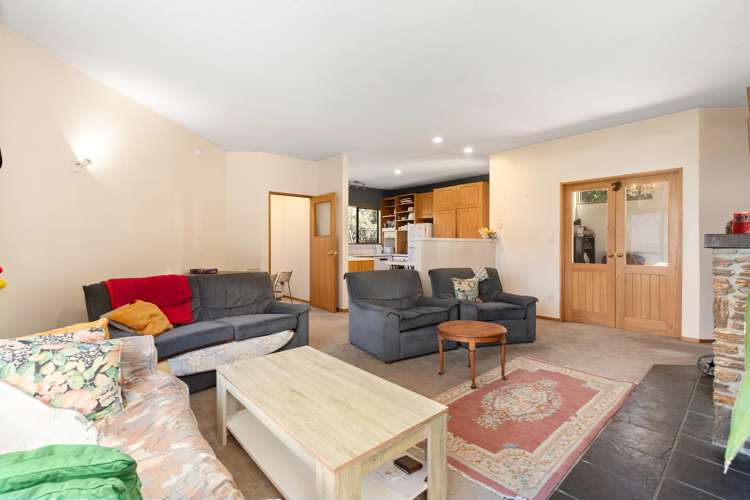 6 Thorn Crescent Fernhill/Sunshine Bay_6