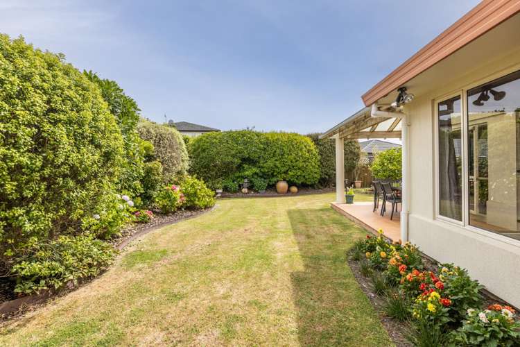 11 Bishops Close Greenmeadows_27