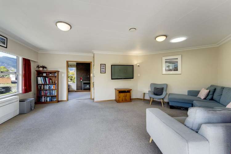 22 Tennyson Crescent Stoke_7