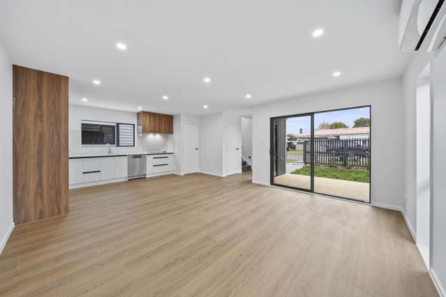 First Home or Savvy Investment - Move in NOW