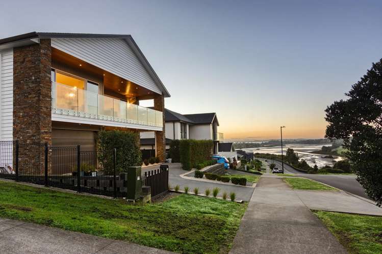 162 Arran Point Parade Orewa_27