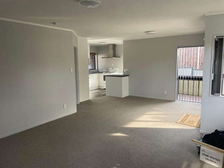 A/7 Aylmer Court Eastern Beach_6