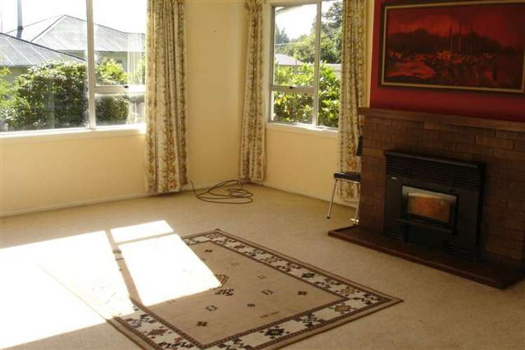 1 Broadway Reefton_3