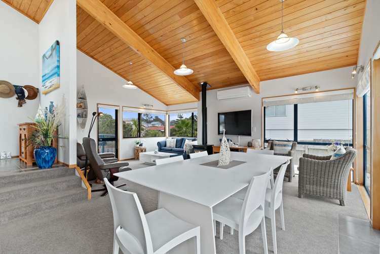 24 Champion Place Pauanui_7