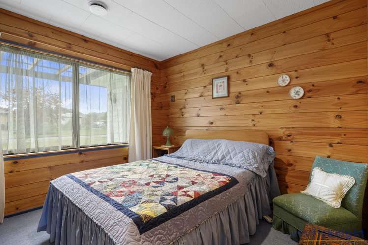 5 Devon Crescent Darfield_10