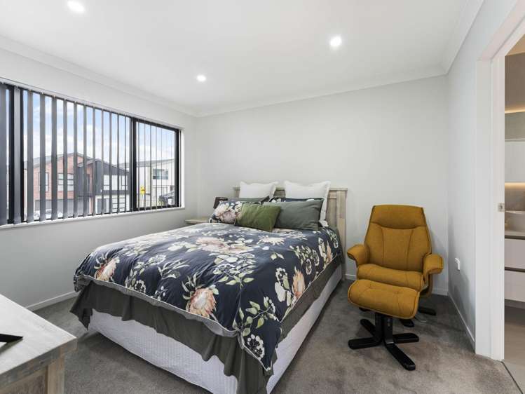 74 Michael Bosher Way Flat Bush_9