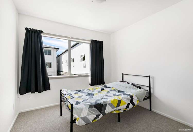 95E Felton Mathew Avenue_5