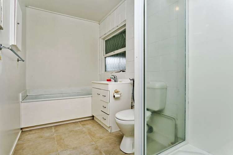 4 Regal Place Forrest Hill_16