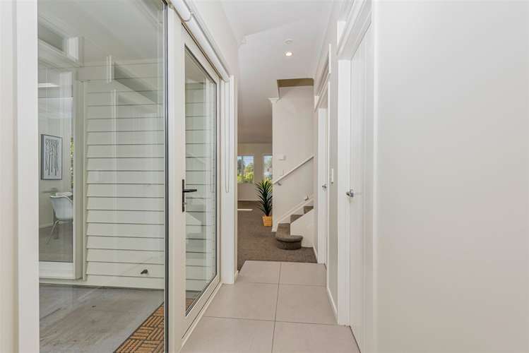 8 Toheroa Street Hobsonville_15