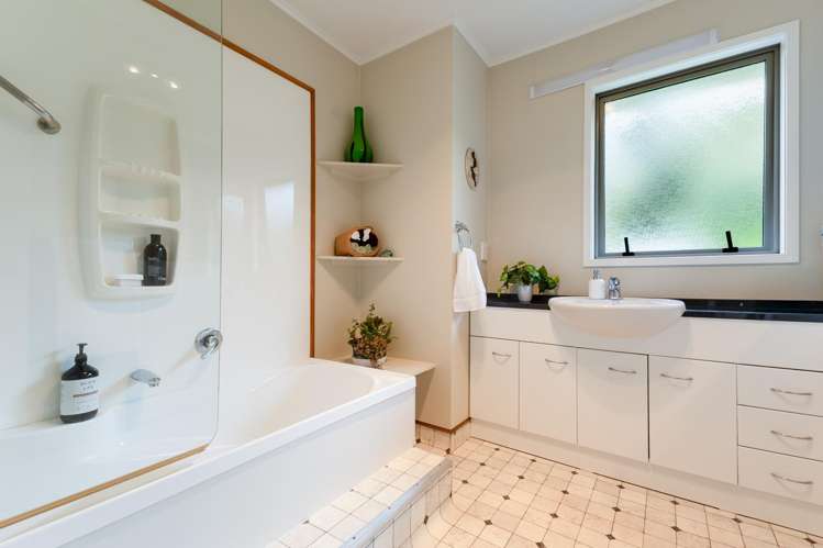 49 Paetawa Road Peka Peka_14