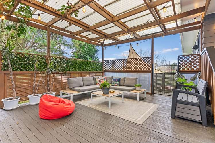 12 Landsdale Place Massey_28