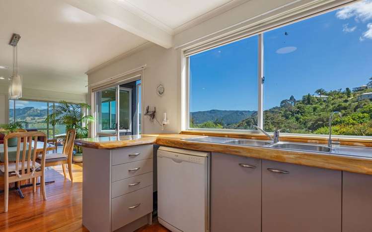 23 Lewer Street Whangaroa_11