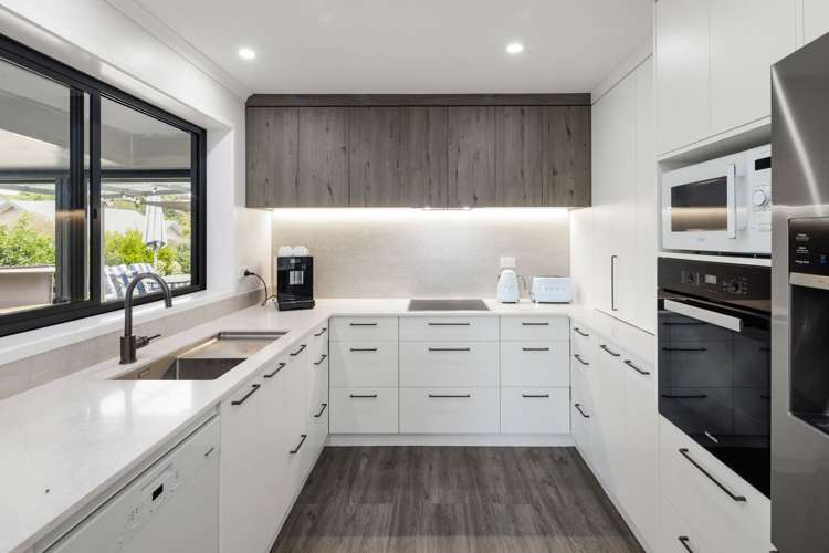 6 Limousin Place Grandview Heights_7