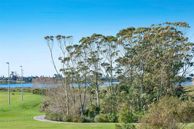 1/4 Stables Lane Silverdale_17