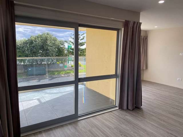 2/12 Nelson Street Papakura_4