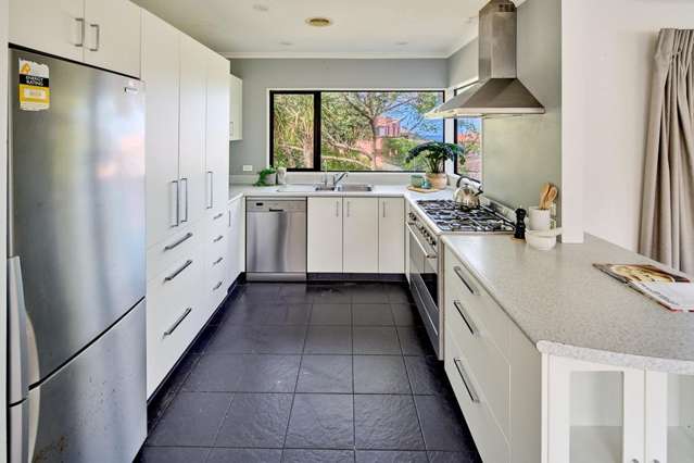 22 Domanski Crescent 1325_2