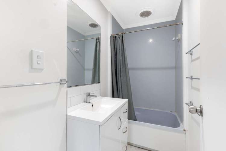 12 Ash Place Whalers Gate_28