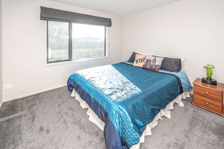 5 Magnolia Crescent Tawhero_11