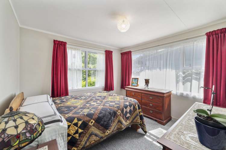 7 Adam Place Mangakakahi_9