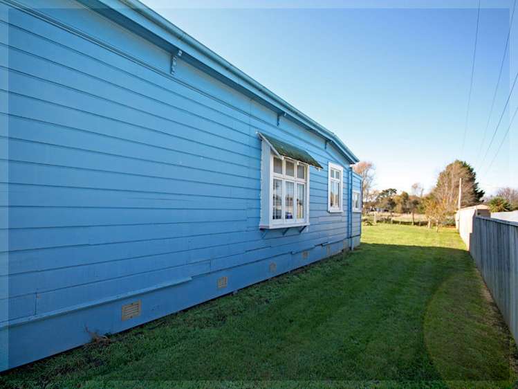 14 Russell Street Foxton_9