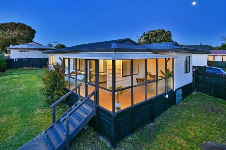 1/11 Barneys Farm Road Clendon Park_10