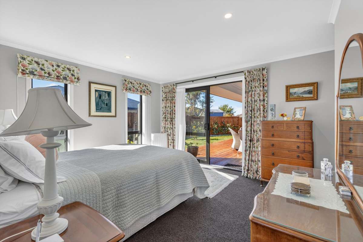 30 Fairway Drive_3