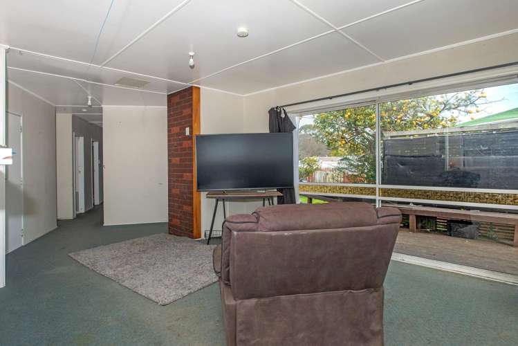 103 Huxley Road_2