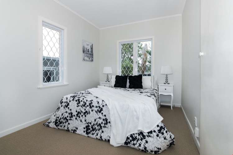 90 Bolton Street Blockhouse Bay_14