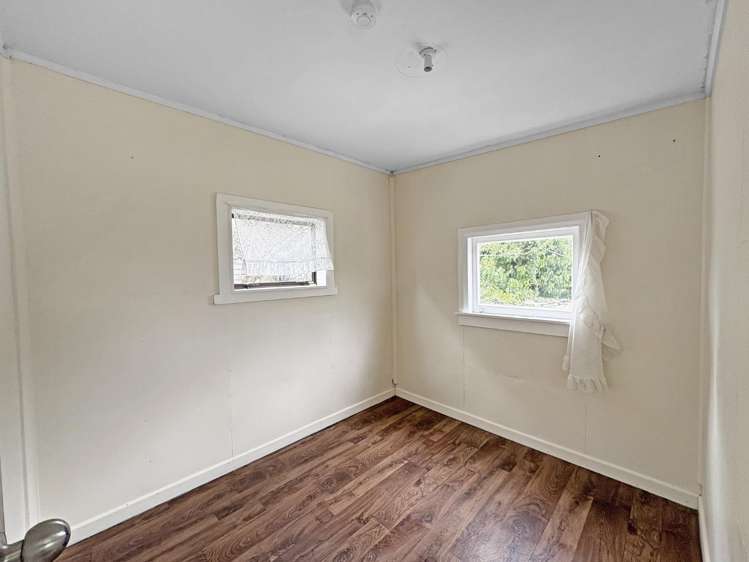 37 Manuka Street 1200_8