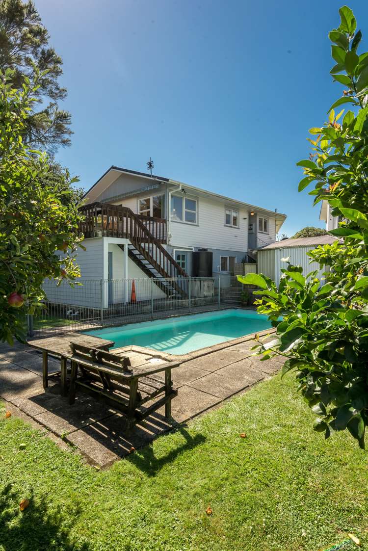 4 Riverhills Avenue Pakuranga Heights_15