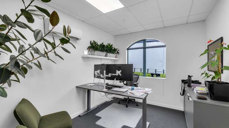 39 Leslie Hills Drive Riccarton_9