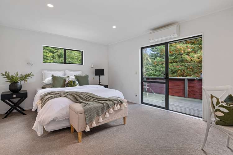 4 Steep Street Lake Okareka_11