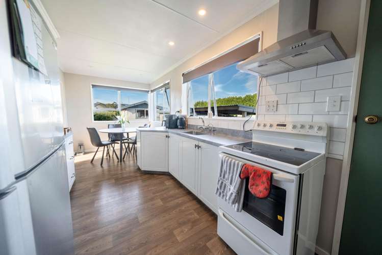 19 Peace Street Tuatapere_5